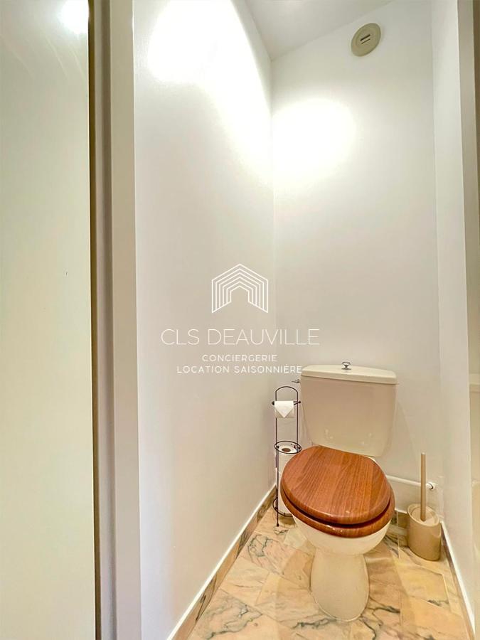 Studio 1 Gainsbourg C.L.S Deauville Exterior foto